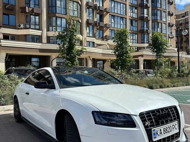Белый Ауди А5, объемом двигателя 1.98 л и пробегом 308 тыс. км за 9200 $, фото 1 на Automoto.ua