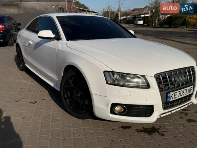 Білий Ауді A5, об'ємом двигуна 1.8 л та пробігом 273 тис. км за 8000 $, фото 1 на Automoto.ua