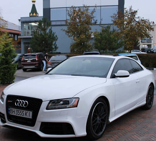 Белый Ауди А5, объемом двигателя 1.98 л и пробегом 222 тыс. км за 11700 $, фото 1 на Automoto.ua