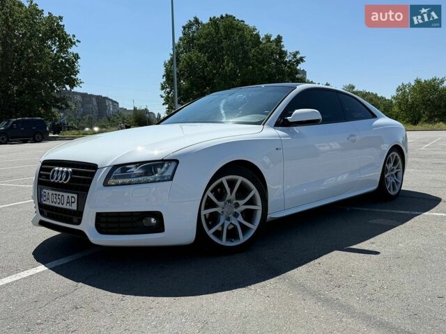 Белый Ауди А5, объемом двигателя 1.98 л и пробегом 160 тыс. км за 9900 $, фото 1 на Automoto.ua