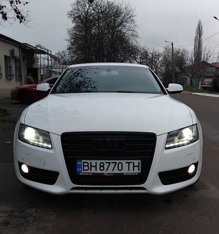 Белый Ауди А5, объемом двигателя 1.8 л и пробегом 171 тыс. км за 9700 $, фото 1 на Automoto.ua