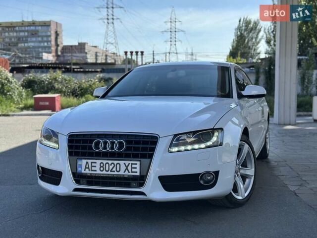Белый Ауди А5, объемом двигателя 1.98 л и пробегом 139 тыс. км за 13999 $, фото 1 на Automoto.ua