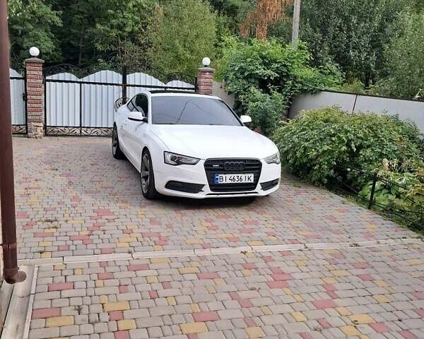 Белый Ауди А5, объемом двигателя 2 л и пробегом 201 тыс. км за 11000 $, фото 1 на Automoto.ua
