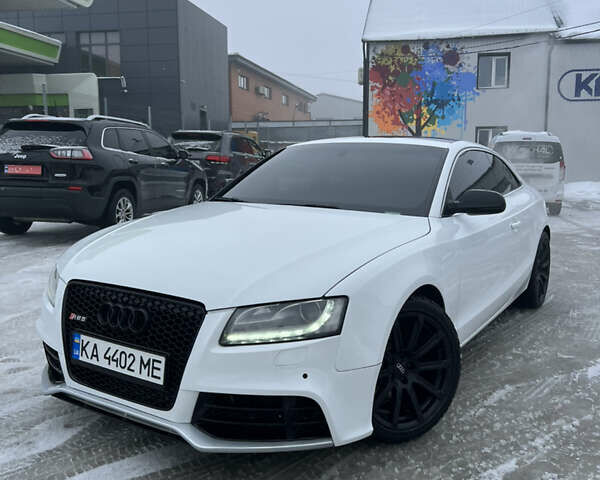 Белый Ауди А5, объемом двигателя 1.98 л и пробегом 233 тыс. км за 9500 $, фото 1 на Automoto.ua