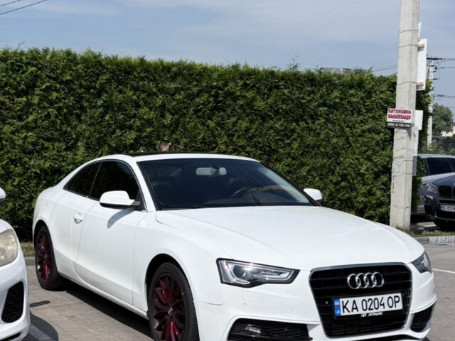 Білий Ауді A5, об'ємом двигуна 55 л та пробігом 200 тис. км за 11000 $, фото 1 на Automoto.ua