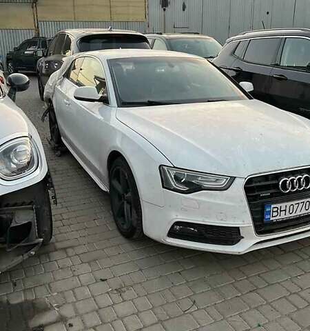 Белый Ауди А5, объемом двигателя 2 л и пробегом 145 тыс. км за 8000 $, фото 1 на Automoto.ua