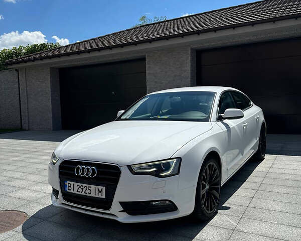 Белый Ауди А5, объемом двигателя 1.8 л и пробегом 135 тыс. км за 13000 $, фото 1 на Automoto.ua