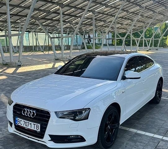 Белый Ауди А5, объемом двигателя 2 л и пробегом 234 тыс. км за 12200 $, фото 1 на Automoto.ua