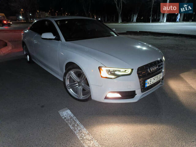 Белый Ауди А5, объемом двигателя 1.98 л и пробегом 165 тыс. км за 16000 $, фото 1 на Automoto.ua