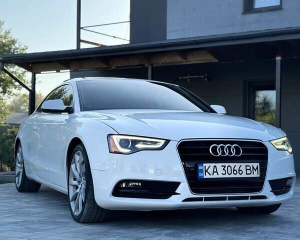 Белый Ауди А5, объемом двигателя 1.98 л и пробегом 111 тыс. км за 16000 $, фото 1 на Automoto.ua