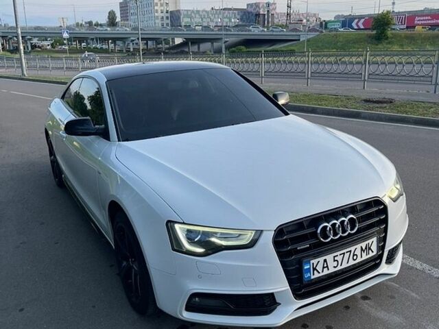 Белый Ауди А5, объемом двигателя 2 л и пробегом 203 тыс. км за 12000 $, фото 1 на Automoto.ua