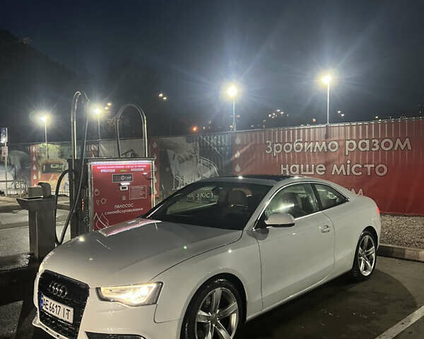 Белый Ауди А5, объемом двигателя 2 л и пробегом 260 тыс. км за 10500 $, фото 1 на Automoto.ua