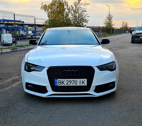 Белый Ауди А5, объемом двигателя 3 л и пробегом 133 тыс. км за 17000 $, фото 1 на Automoto.ua