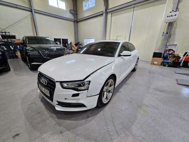Білий Ауді A5, об'ємом двигуна 2 л та пробігом 156 тис. км за 12999 $, фото 1 на Automoto.ua