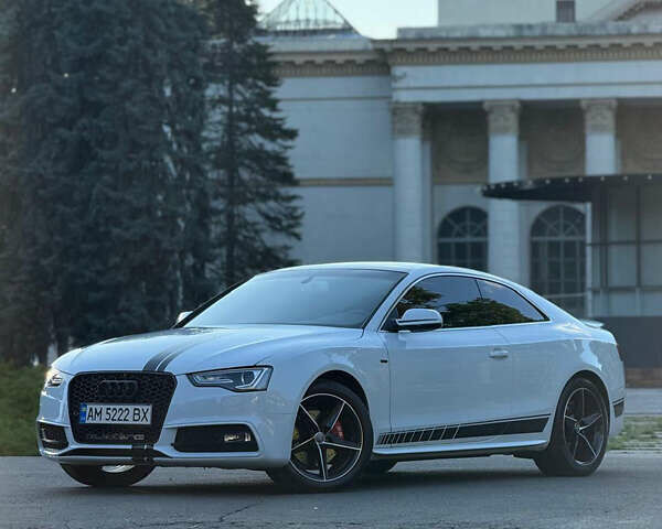 Білий Ауді A5, об'ємом двигуна 2 л та пробігом 63 тис. км за 18499 $, фото 1 на Automoto.ua