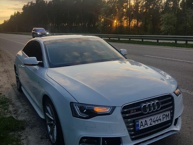 Белый Ауди А5, объемом двигателя 1.98 л и пробегом 100 тыс. км за 15500 $, фото 1 на Automoto.ua