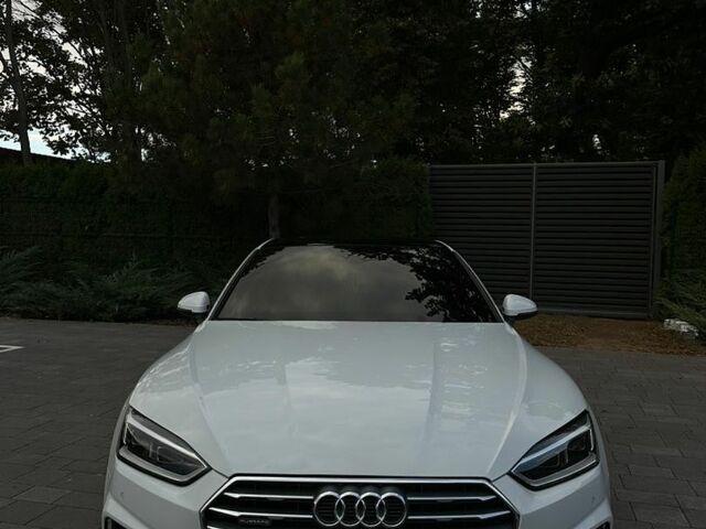 Білий Ауді A5, об'ємом двигуна 2 л та пробігом 169 тис. км за 18300 $, фото 1 на Automoto.ua