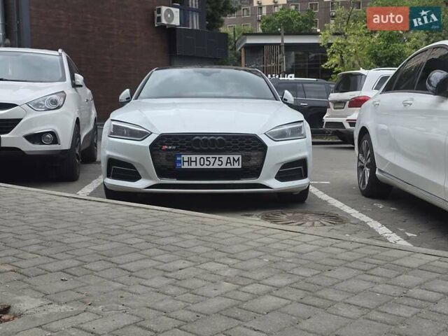 Белый Ауди А5, объемом двигателя 2 л и пробегом 155 тыс. км за 19700 $, фото 1 на Automoto.ua