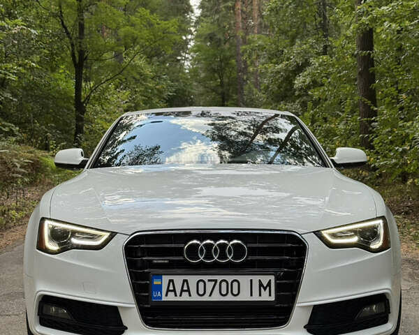 Белый Ауди А5, объемом двигателя 2 л и пробегом 140 тыс. км за 18000 $, фото 1 на Automoto.ua