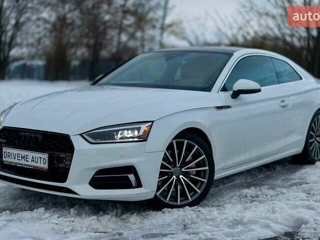 Белый Ауди А5, объемом двигателя 1.98 л и пробегом 177 тыс. км за 17999 $, фото 1 на Automoto.ua