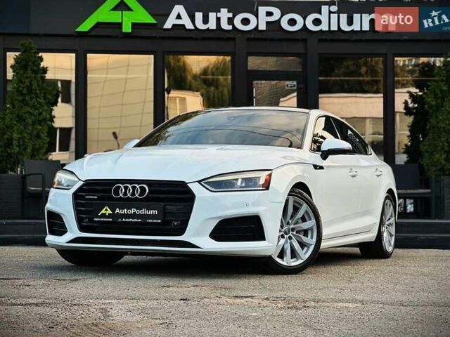 Белый Ауди А5, объемом двигателя 1.98 л и пробегом 80 тыс. км за 18500 $, фото 1 на Automoto.ua