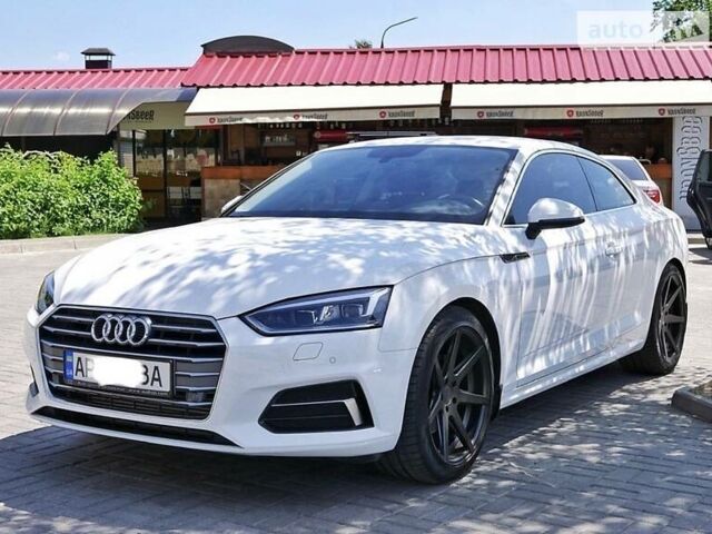 Білий Ауді A5, об'ємом двигуна 2 л та пробігом 56 тис. км за 25999 $, фото 1 на Automoto.ua