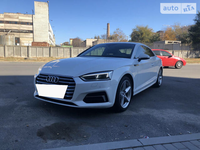 Білий Ауді A5, об'ємом двигуна 2 л та пробігом 56 тис. км за 25999 $, фото 1 на Automoto.ua