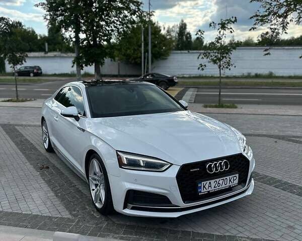 Білий Ауді A5, об'ємом двигуна 1.98 л та пробігом 170 тис. км за 29900 $, фото 1 на Automoto.ua