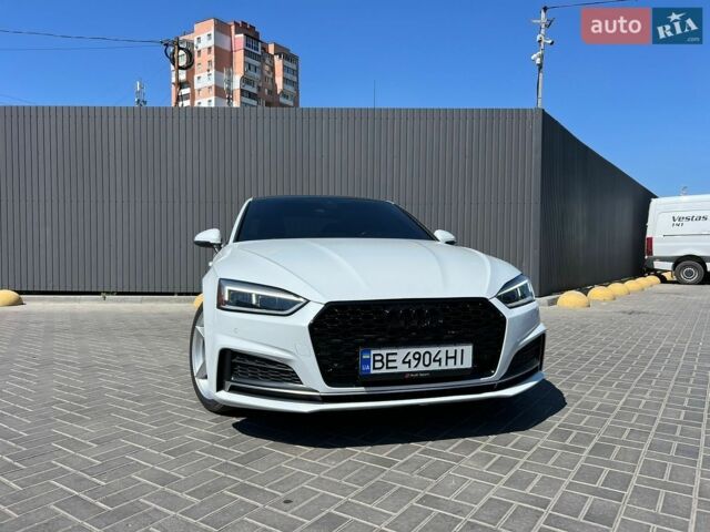 Білий Ауді A5, об'ємом двигуна 2 л та пробігом 104 тис. км за 27600 $, фото 1 на Automoto.ua