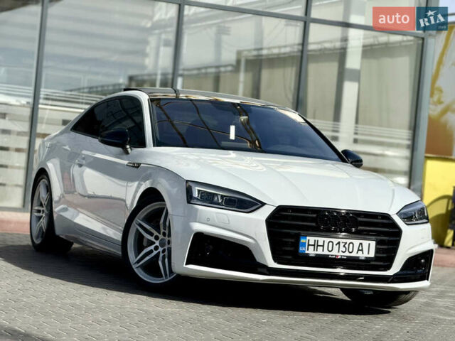 Білий Ауді A5, об'ємом двигуна 2 л та пробігом 60 тис. км за 27500 $, фото 1 на Automoto.ua