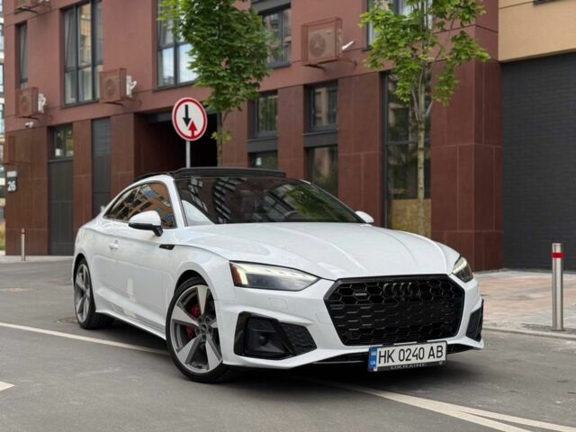 Білий Ауді A5, об'ємом двигуна 2 л та пробігом 37 тис. км за 31873 $, фото 1 на Automoto.ua