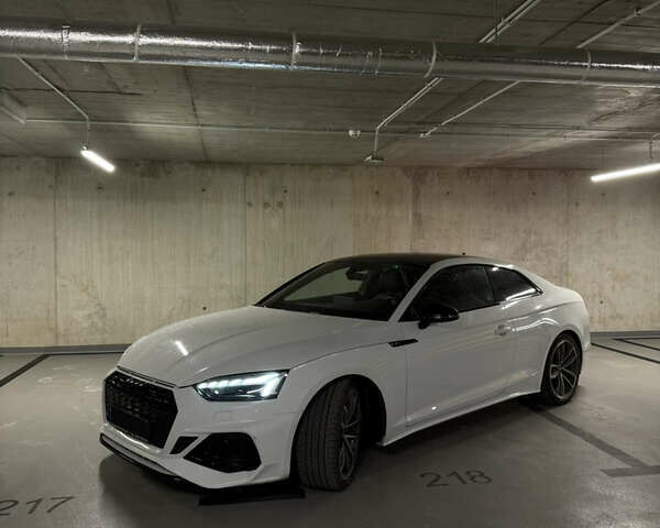 Белый Ауди А5, объемом двигателя 1.98 л и пробегом 31 тыс. км за 31000 $, фото 1 на Automoto.ua