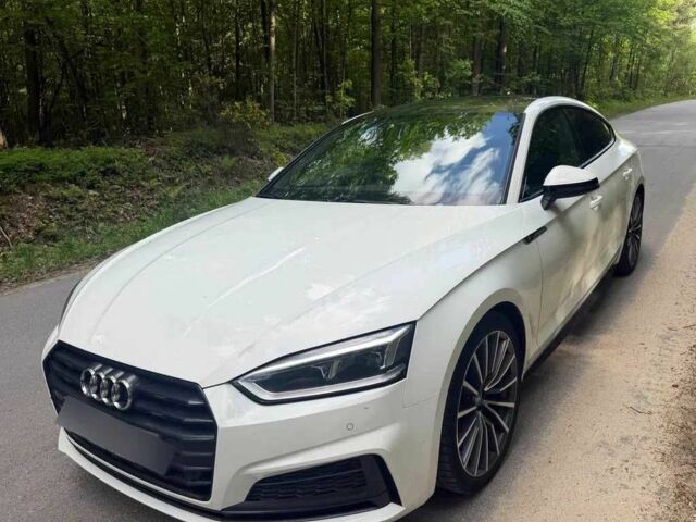 Белый Ауди А5, объемом двигателя 2 л и пробегом 92 тыс. км за 11200 $, фото 1 на Automoto.ua