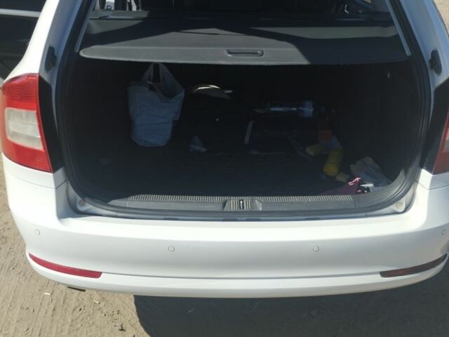 Белый Ауди А5, объемом двигателя 0 л и пробегом 260 тыс. км за 7600 $, фото 1 на Automoto.ua