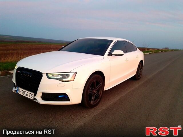 Белый Ауди А5, объемом двигателя 2 л и пробегом 130 тыс. км за 14000 $, фото 1 на Automoto.ua