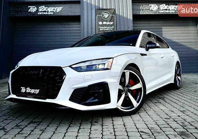 Белый Ауди А5, объемом двигателя 2 л и пробегом 34 тыс. км за 43200 $, фото 1 на Automoto.ua
