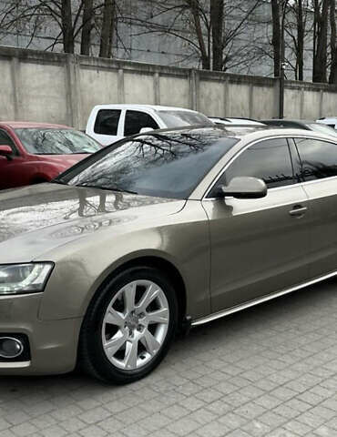 Бежевий Ауді A5, об'ємом двигуна 1.98 л та пробігом 156 тис. км за 11800 $, фото 1 на Automoto.ua