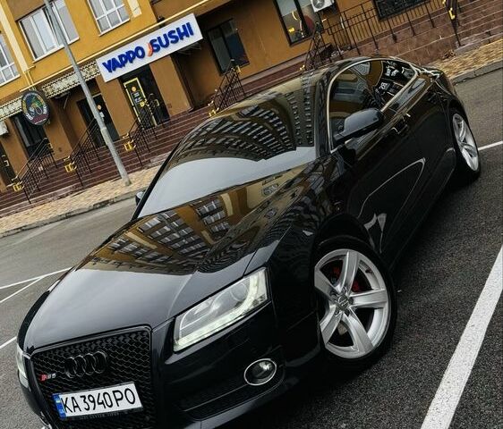 Черный Ауди А5, объемом двигателя 2 л и пробегом 3 тыс. км за 12000 $, фото 1 на Automoto.ua