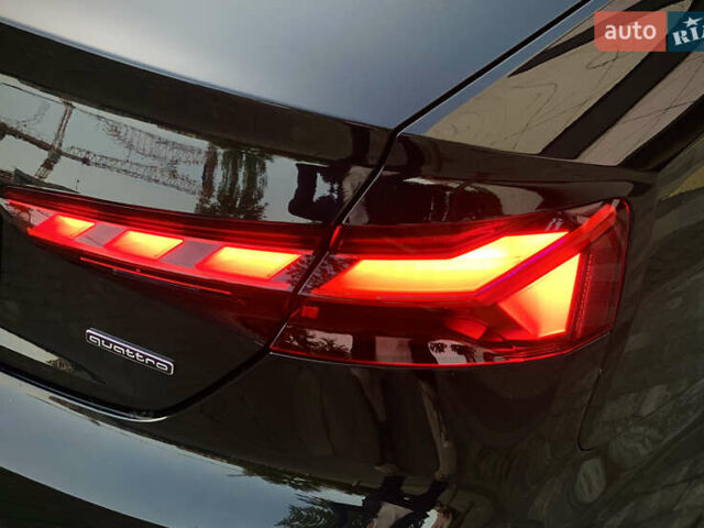 Черный Ауди А5, объемом двигателя 2 л и пробегом 4 тыс. км за 39900 $, фото 1 на Automoto.ua