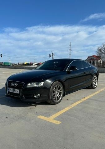 Черный Ауди А5, объемом двигателя 2.7 л и пробегом 370 тыс. км за 9777 $, фото 1 на Automoto.ua