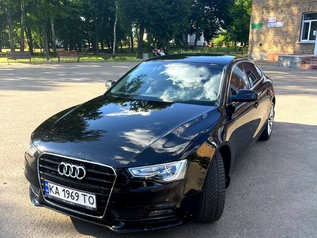 Черный Ауди А5, объемом двигателя 2 л и пробегом 216 тыс. км за 13000 $, фото 1 на Automoto.ua