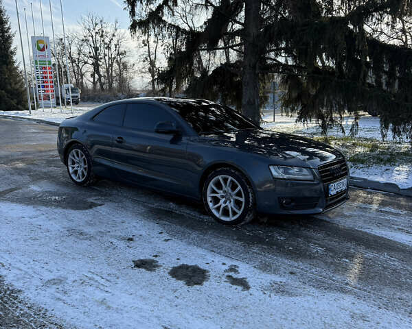 Серый Ауди А5, объемом двигателя 2.7 л и пробегом 298 тыс. км за 7300 $, фото 1 на Automoto.ua
