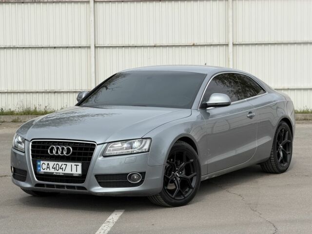 Сірий Ауді A5, об'ємом двигуна 1.8 л та пробігом 195 тис. км за 8999 $, фото 1 на Automoto.ua