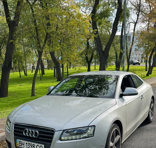 Ауді A5 2009 у Одесі на Automoto.ua Сірий Ауді A5, об'ємом двигуна 2 л та пробігом 98 тис. км за 14000 $, фото 1 на Automoto.ua