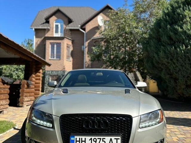 Сірий Ауді A5, об'ємом двигуна 1.98 л та пробігом 165 тис. км за 12000 $, фото 1 на Automoto.ua