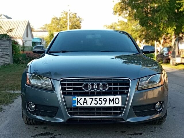 Серый Ауди А5, объемом двигателя 2 л и пробегом 230 тыс. км за 9800 $, фото 1 на Automoto.ua