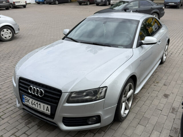 Сірий Ауді A5, об'ємом двигуна 1.97 л та пробігом 204 тис. км за 8000 $, фото 1 на Automoto.ua