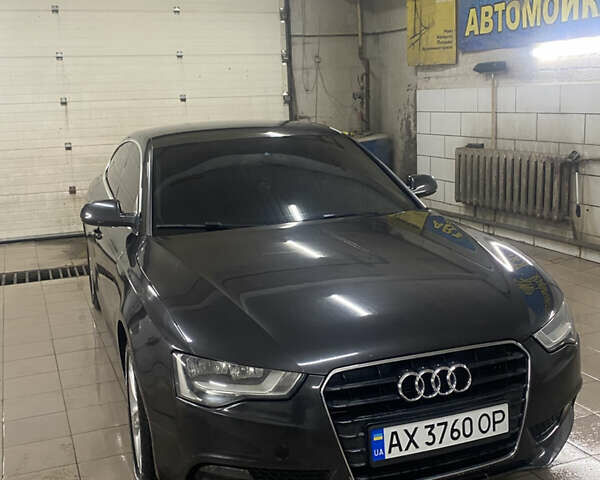 Серый Ауди А5, объемом двигателя 1.97 л и пробегом 380 тыс. км за 12000 $, фото 1 на Automoto.ua