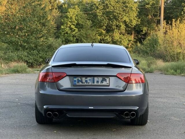 Серый Ауди А5, объемом двигателя 3 л и пробегом 250 тыс. км за 12900 $, фото 1 на Automoto.ua