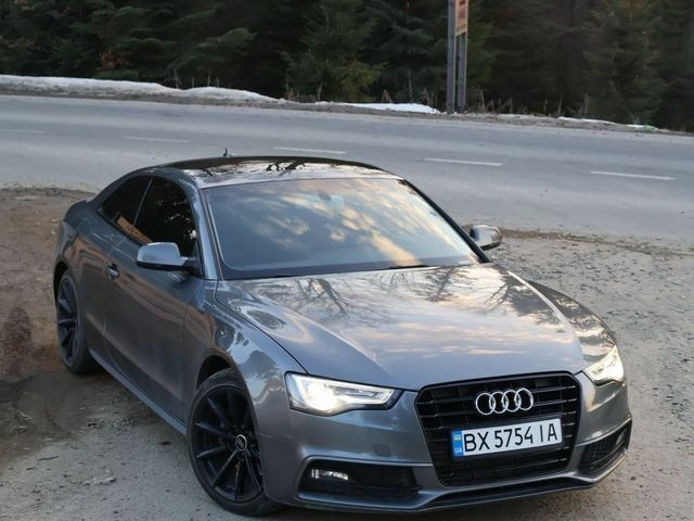 Серый Ауди А5, объемом двигателя 2 л и пробегом 129 тыс. км за 16000 $, фото 1 на Automoto.ua